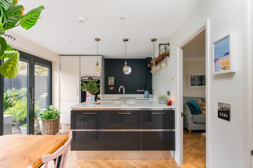 1S0RDD - Kitchen Diner L.jpg