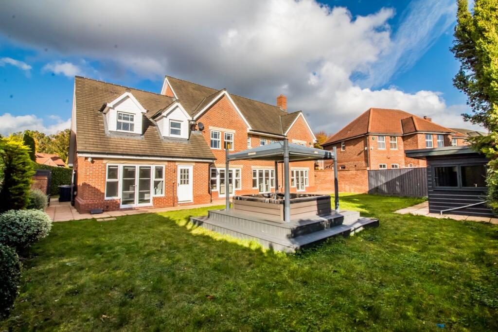 Rear External Pic 3. 