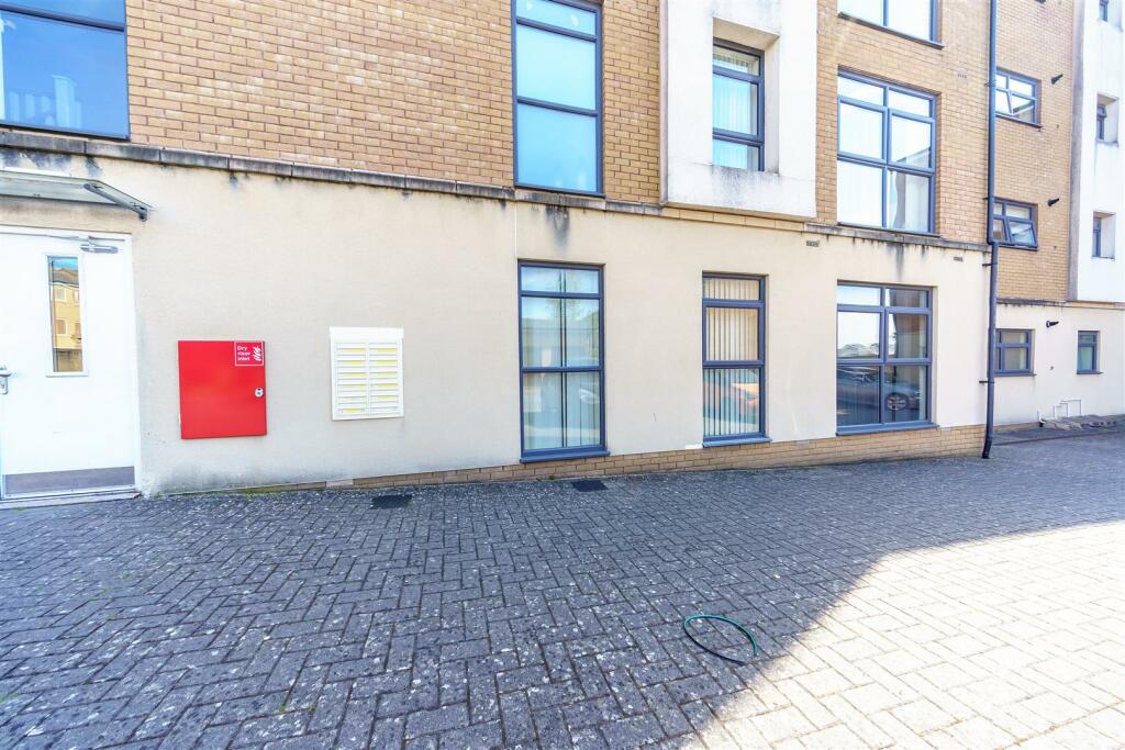 28 Charlton Blvd - Real estate photography by Phot