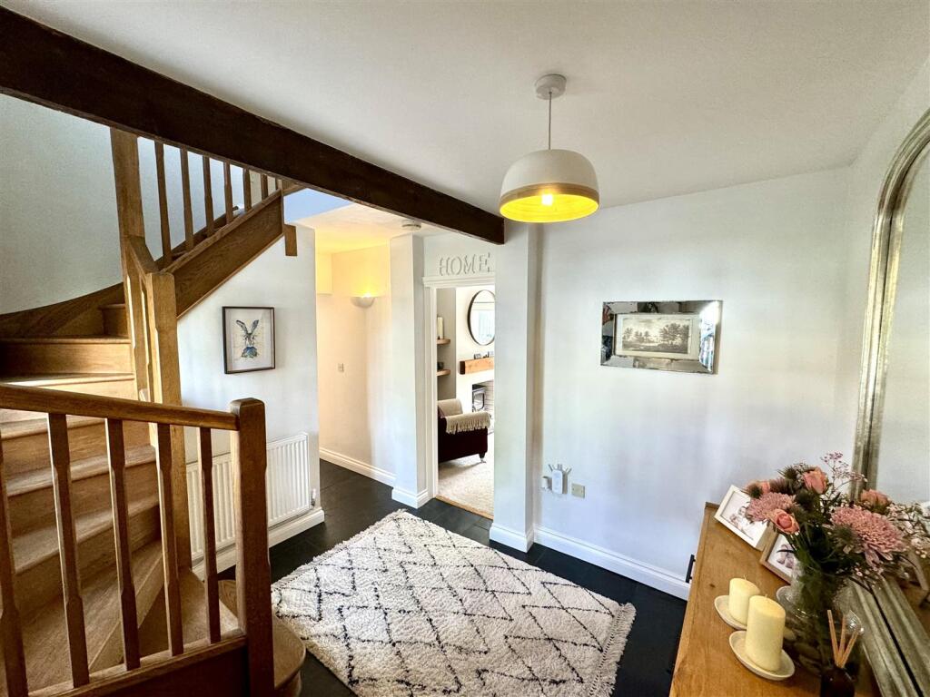 FIRST FLOOR STAIRS AND LANDING