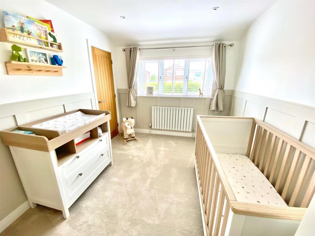 44 Broadwaters (3).jpg