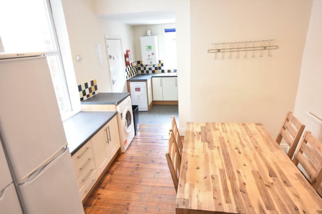 22 Lyndhurst Avenue photos03
