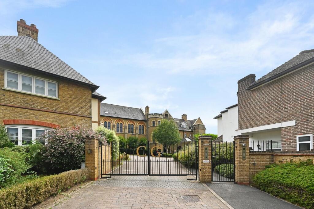 RCTEC- Flat 27, 2 Havana Drive- exterior 6 (1).jpg