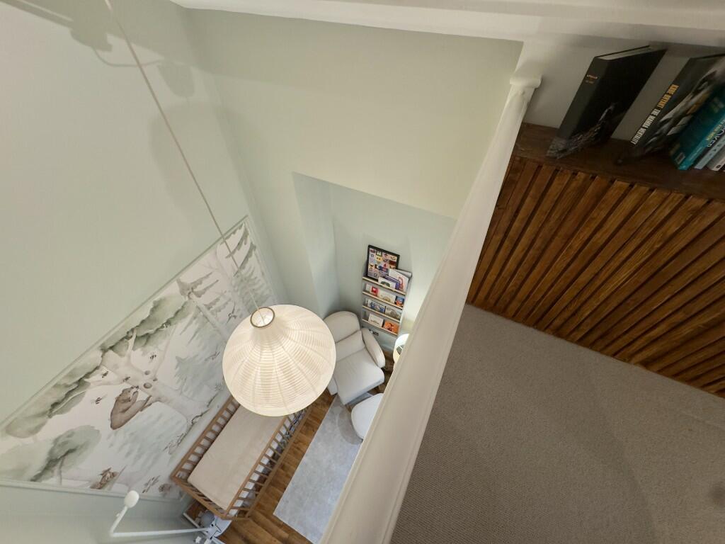MEZZANINE /BEDROOM 2