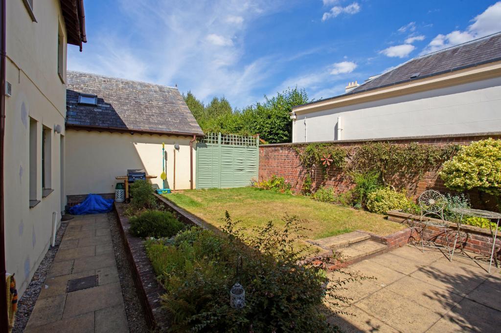 12 East Court Mews 304258  (21).jpg
