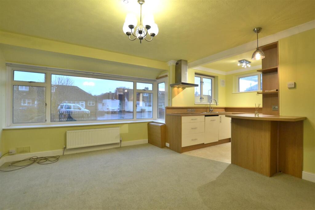 Living room &amp; Kitchen.JPG