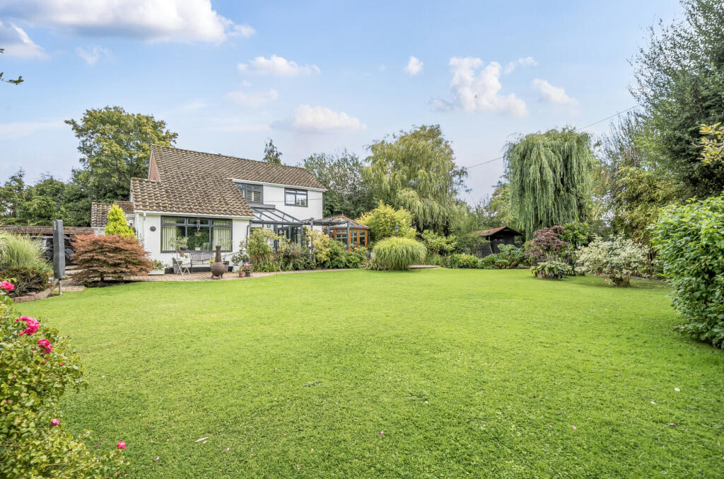 1346915-10-68b5bf...