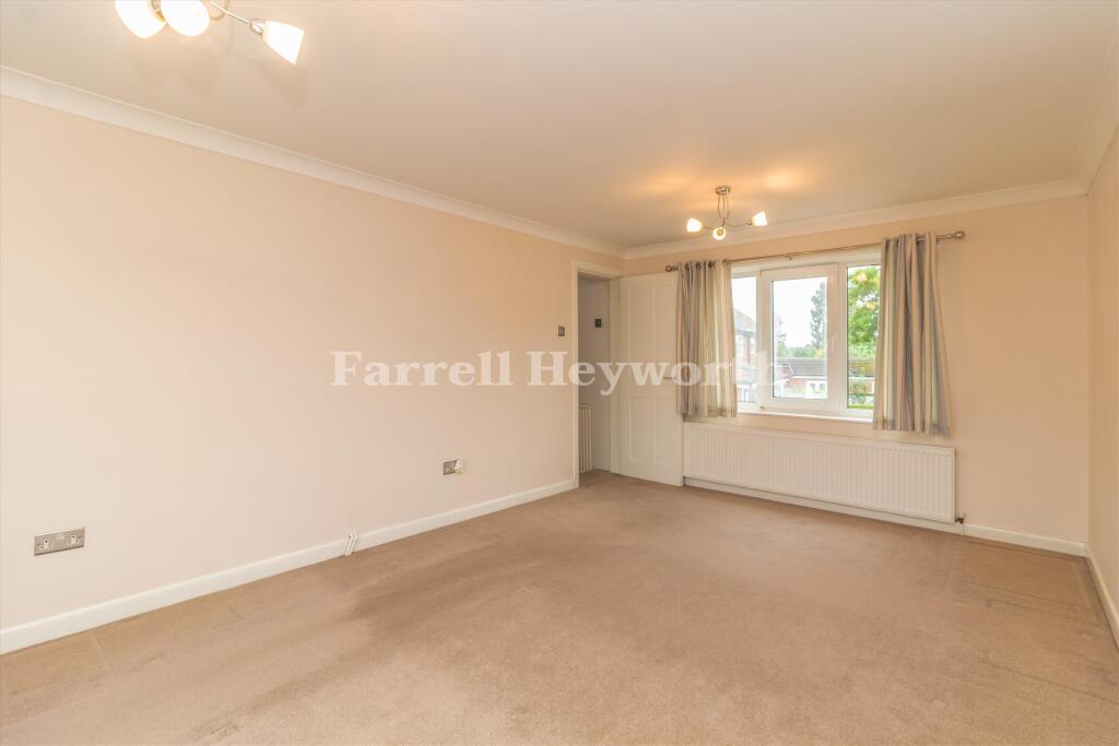 Bedroom 1 image 2 ne