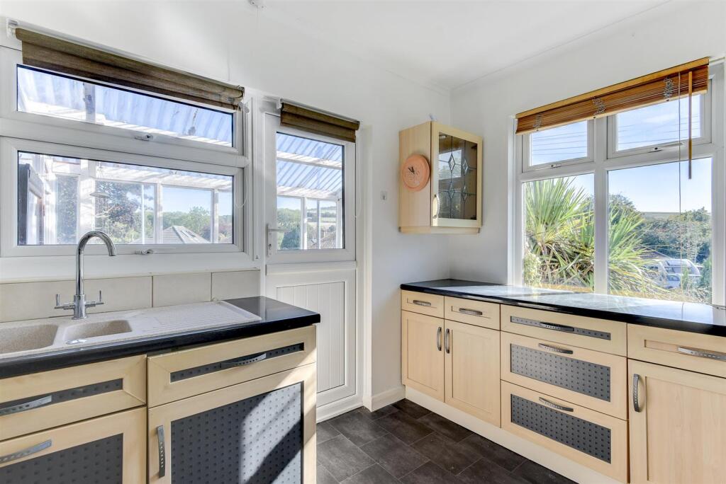 For Sale by Aspire Residential | Downside Avenue