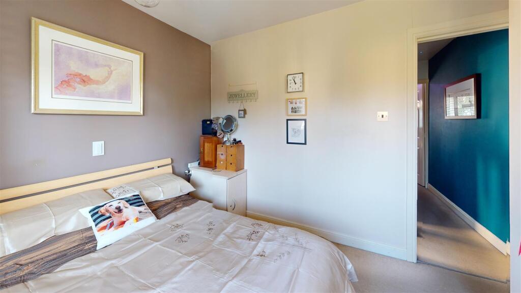 The-Close-Bedroom 1.jpg