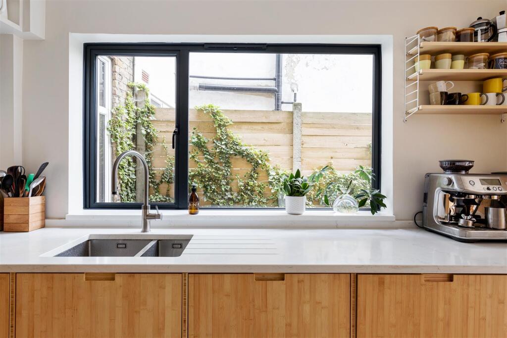 Wellington Road, E17