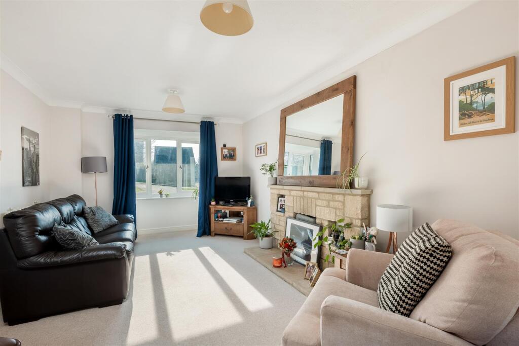 4 Wilcox Road-3.jpg