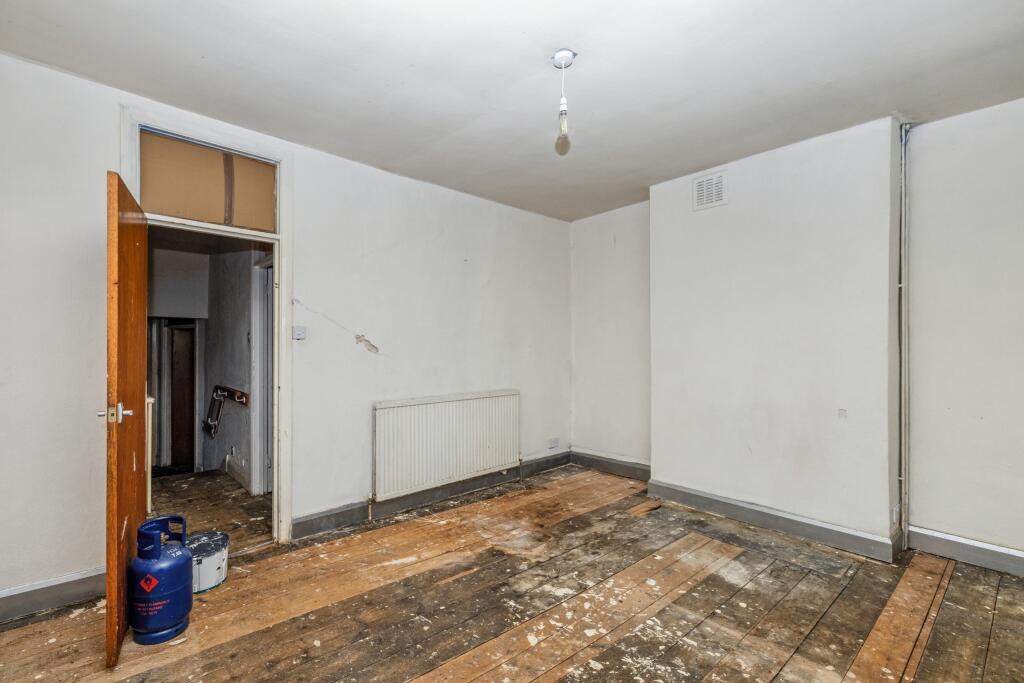 74 Lyal Road, Bow London E3 5QQ