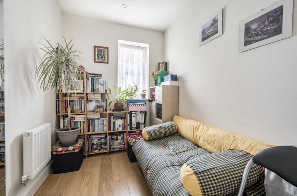 1299648-9-6835c83...