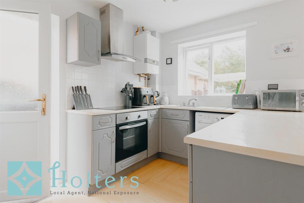 5 Glan Cerniog, Carno-01.jpg