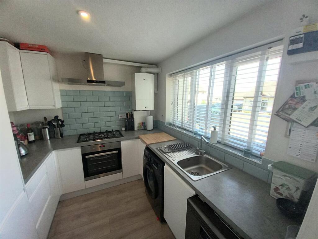 34 Galleon Kitchen.jpg