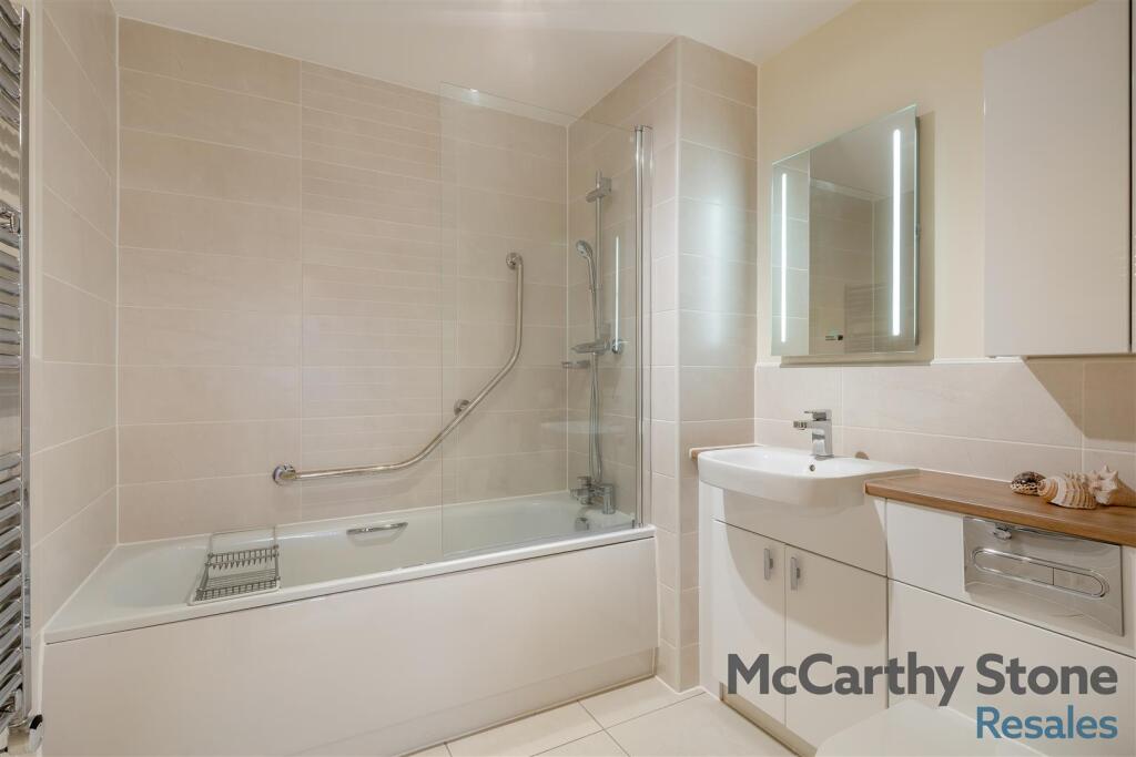 8672984-interior20.jpg