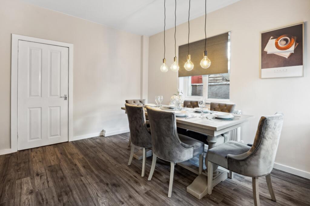 diningroom 3-1