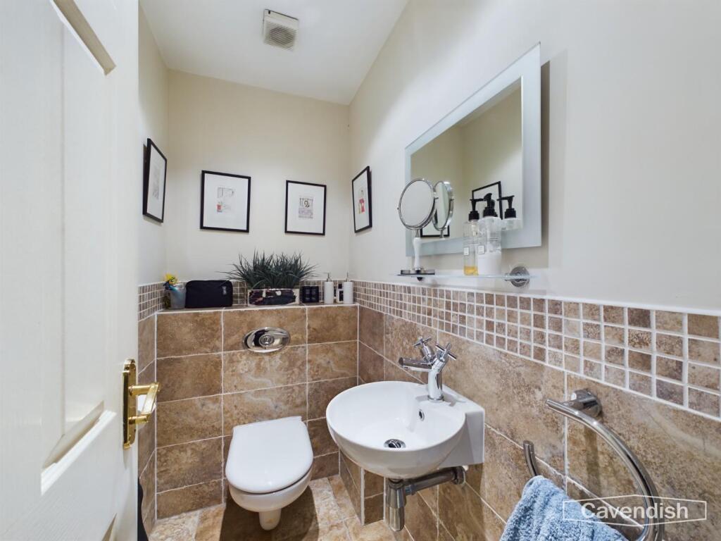 SEPARATE WC