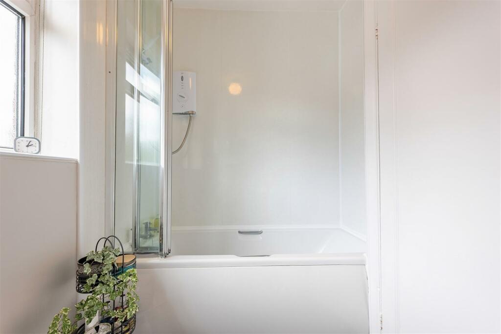 30 Longdale Lane-26.jpg