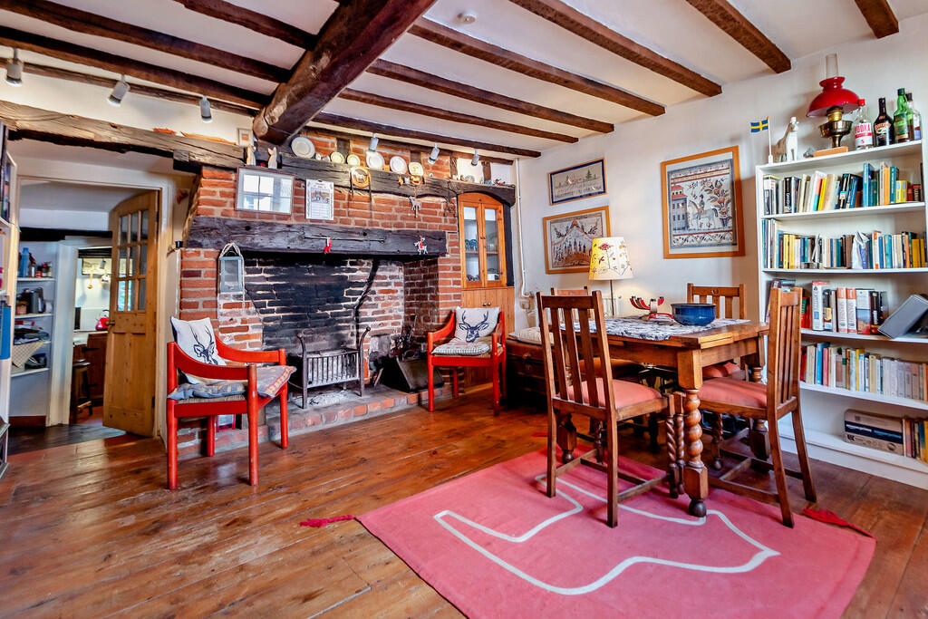 8625073-interior0...
