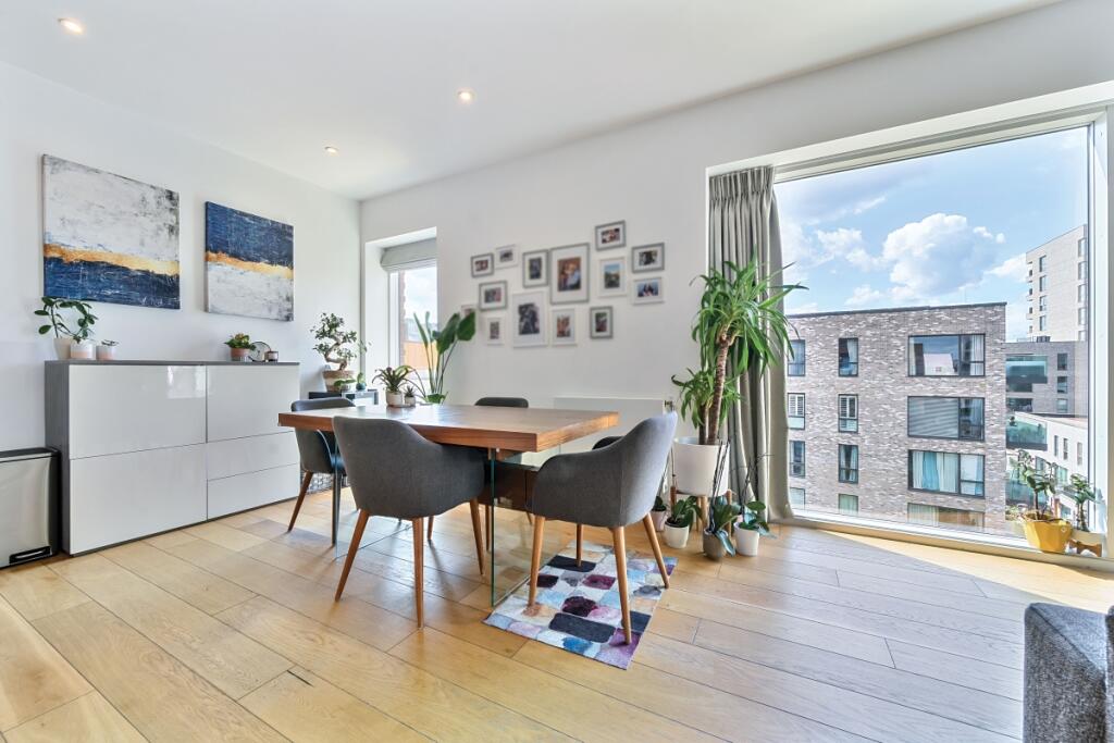 1300229-12-683d79...