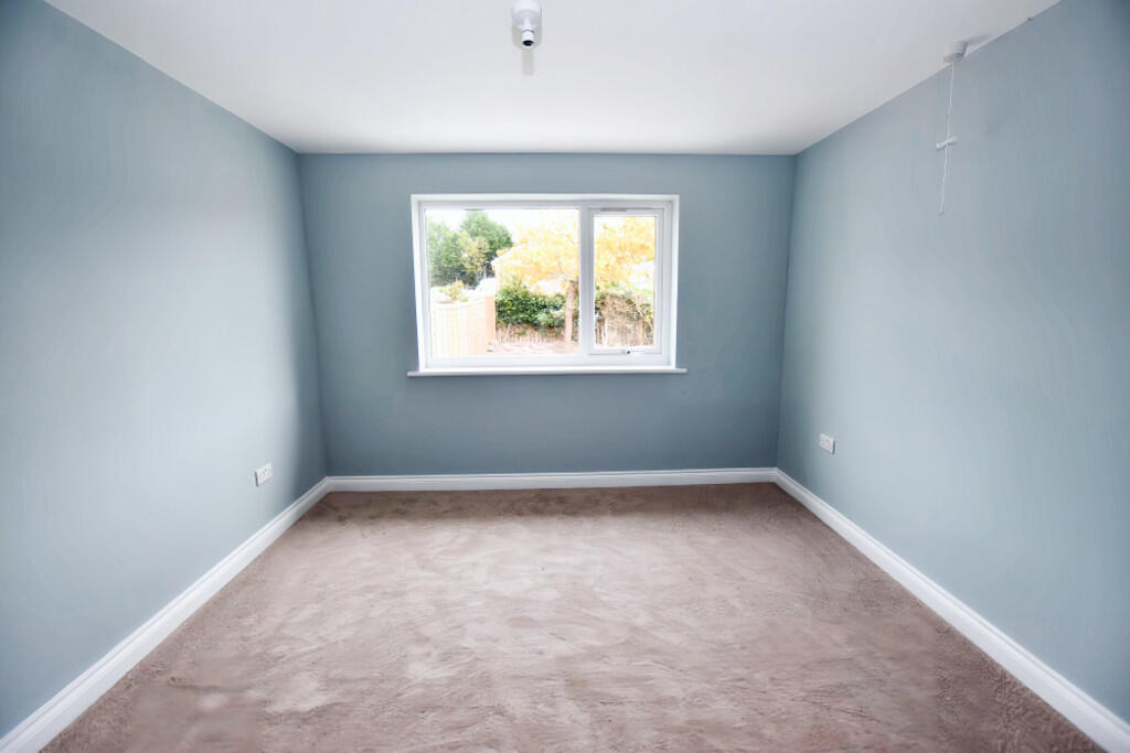 Bedroom 1b