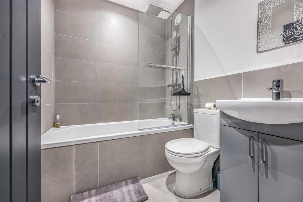 6 Elizabeth Row, Exmouth Road, Southsea