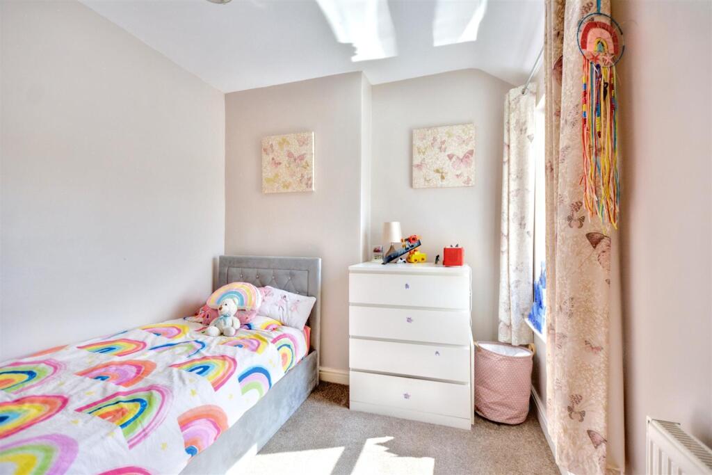 Bedroom 2_3.jpeg