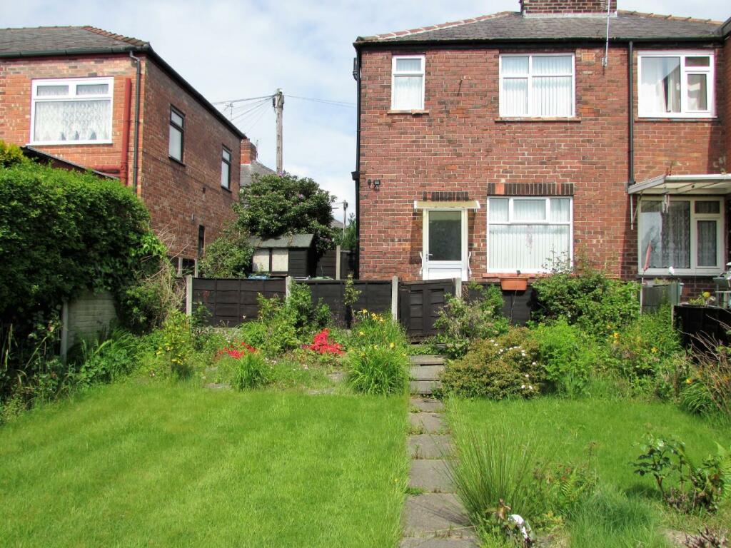 RothwellSt3gdn2.JPG