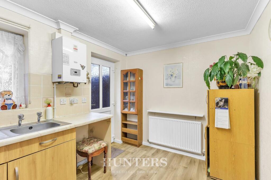 Hembury Close (2).jpg