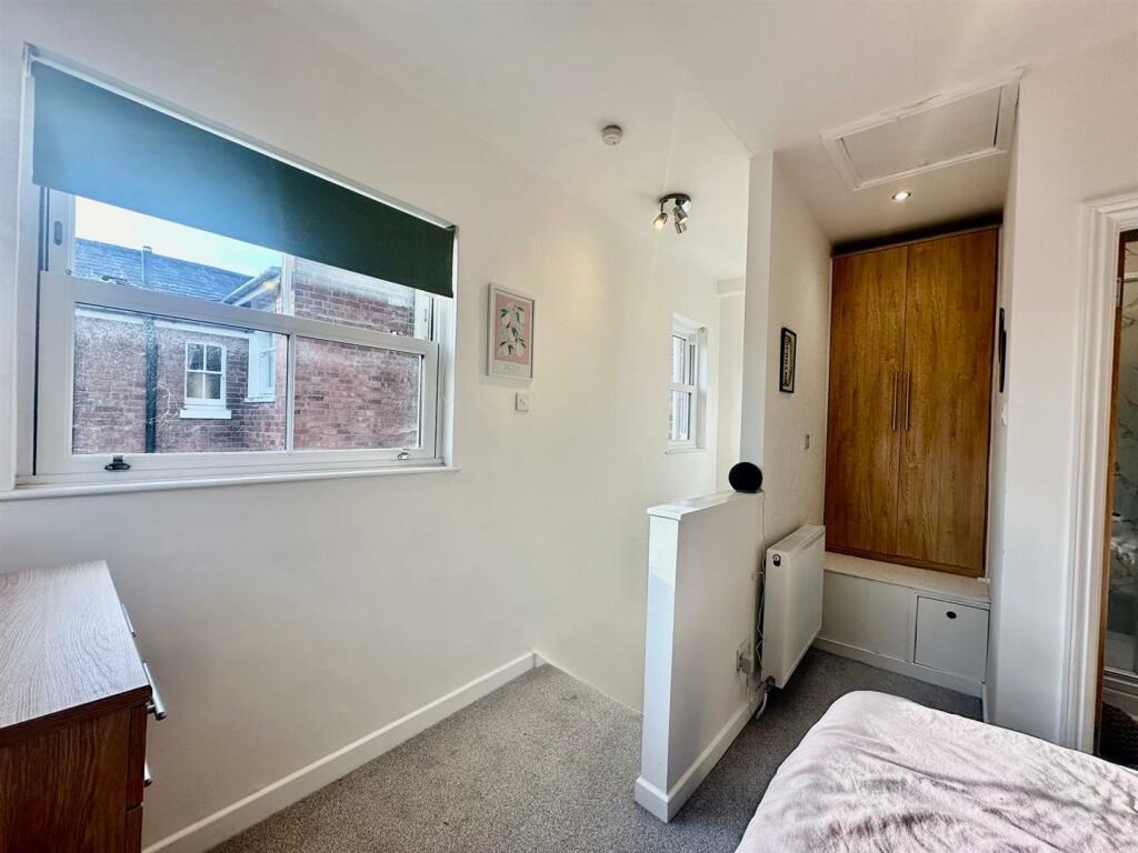 WhatsApp Image 2024-11-13 at 16.13.37_60560176.jpg