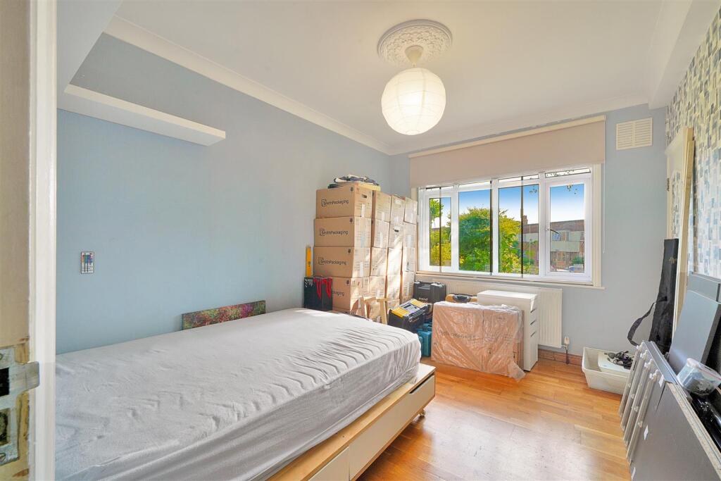 132 Neasden Lane - eblneNdvqWqlXJTlEkiI.jpg