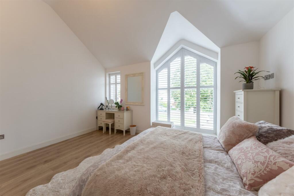 127a Crewe Road-029.jpg