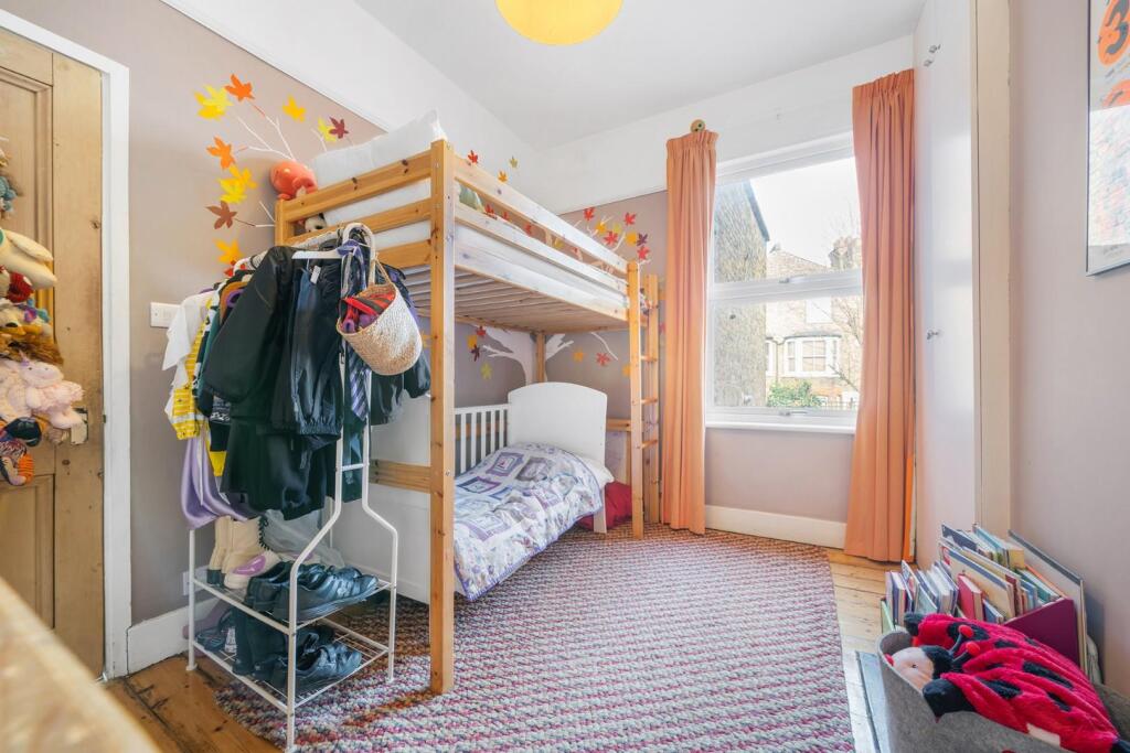 Bedroom 4.jpg
