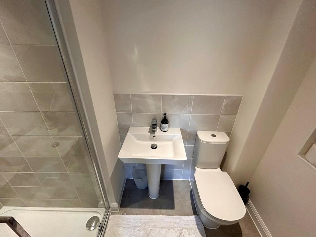 39 neptune ensuit...