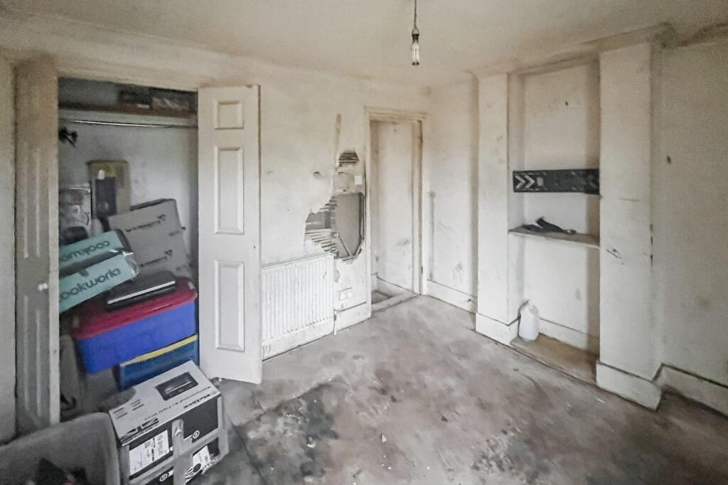 159 Kingston Road, Leatherhead, Surrey, KT22 7NX