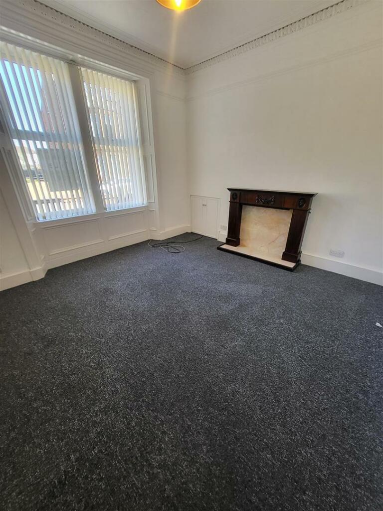 7 Gladstone Road Lounge.jpg