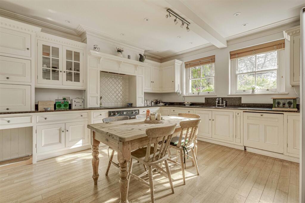 Lingfield Road 27 Flat 1 LOW-6.jpg