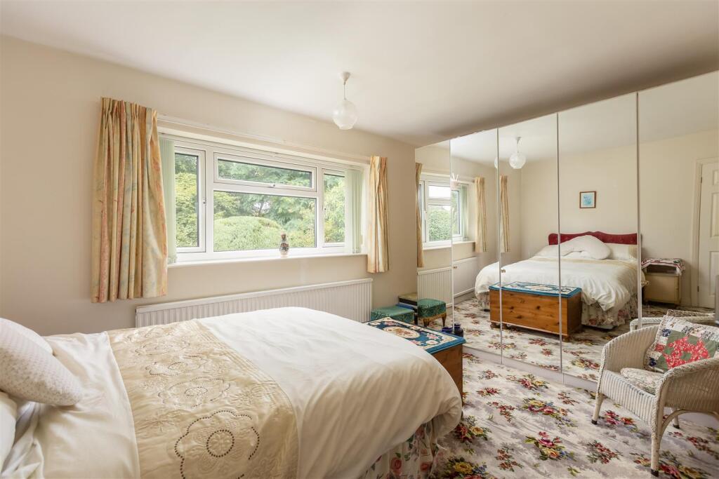 Ryedale Close 11 Bedroom 1-1.jpg