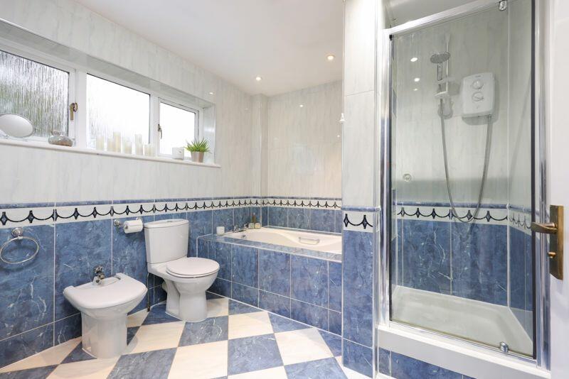Ensuite