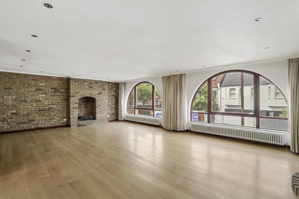 12 Eton Garages, Lambolle Place - uBZMXudAbYc9rFuv