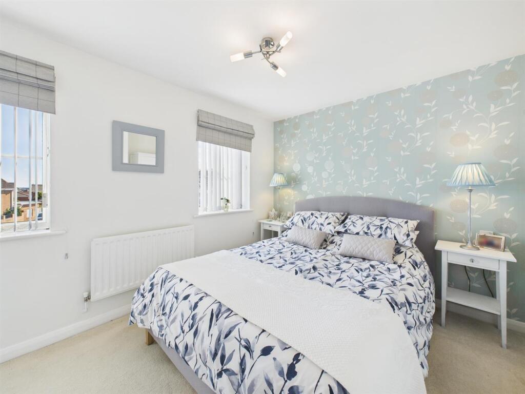 Bedroom: