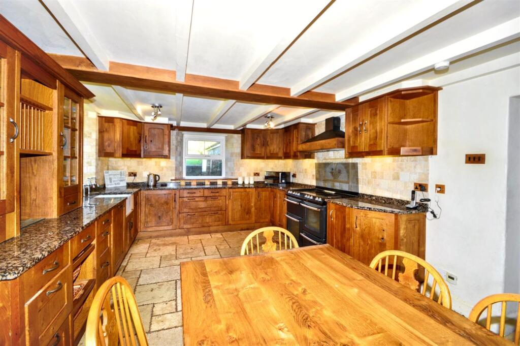 9 Kichen Dining Room