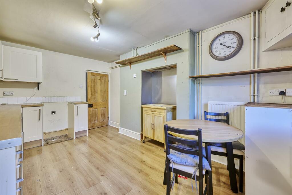 Ivy Cottage Thorpe Waterville-8.jpg