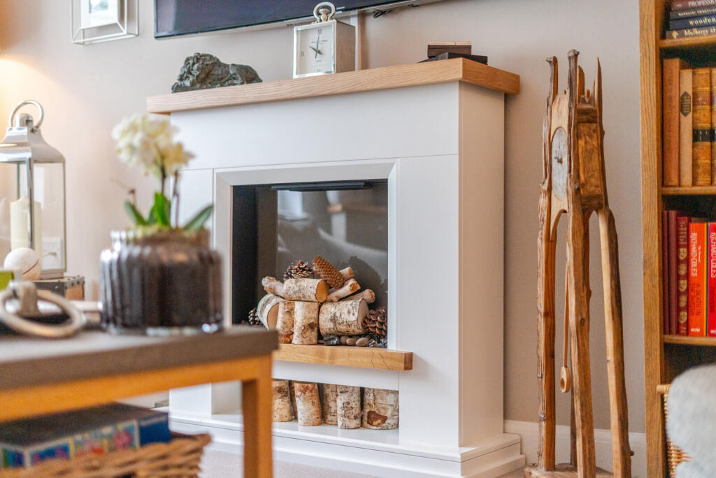 1328188-3-687f5a2...