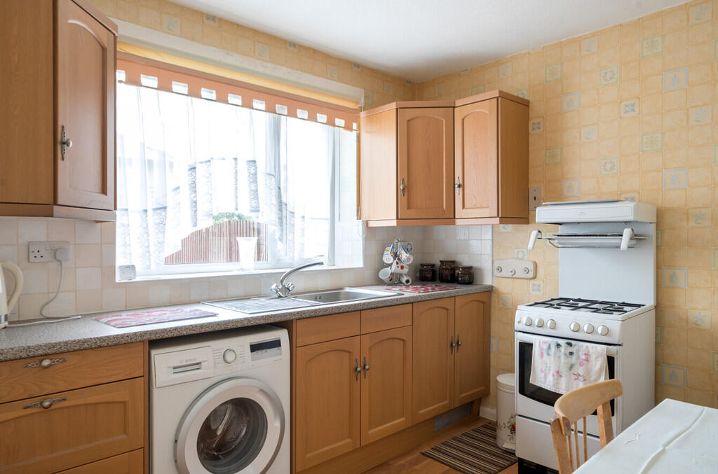 1301007-9-6835bcb...