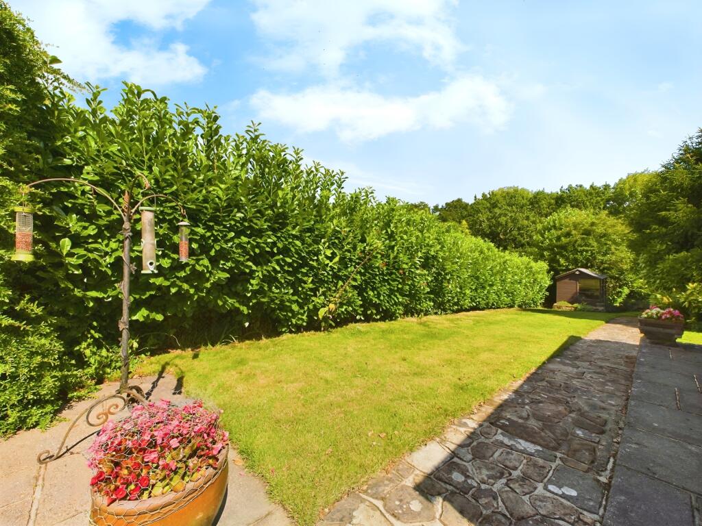 c8dae869-CAM04018G0-PR0066-STILL025