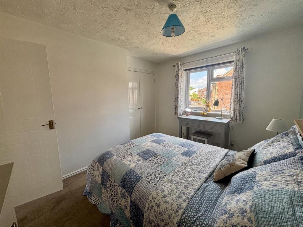 Bedroom 1 2.jpg