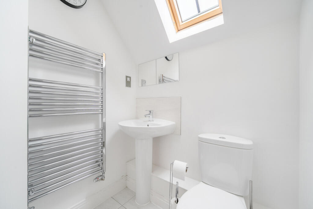 1316190-18-685e72...